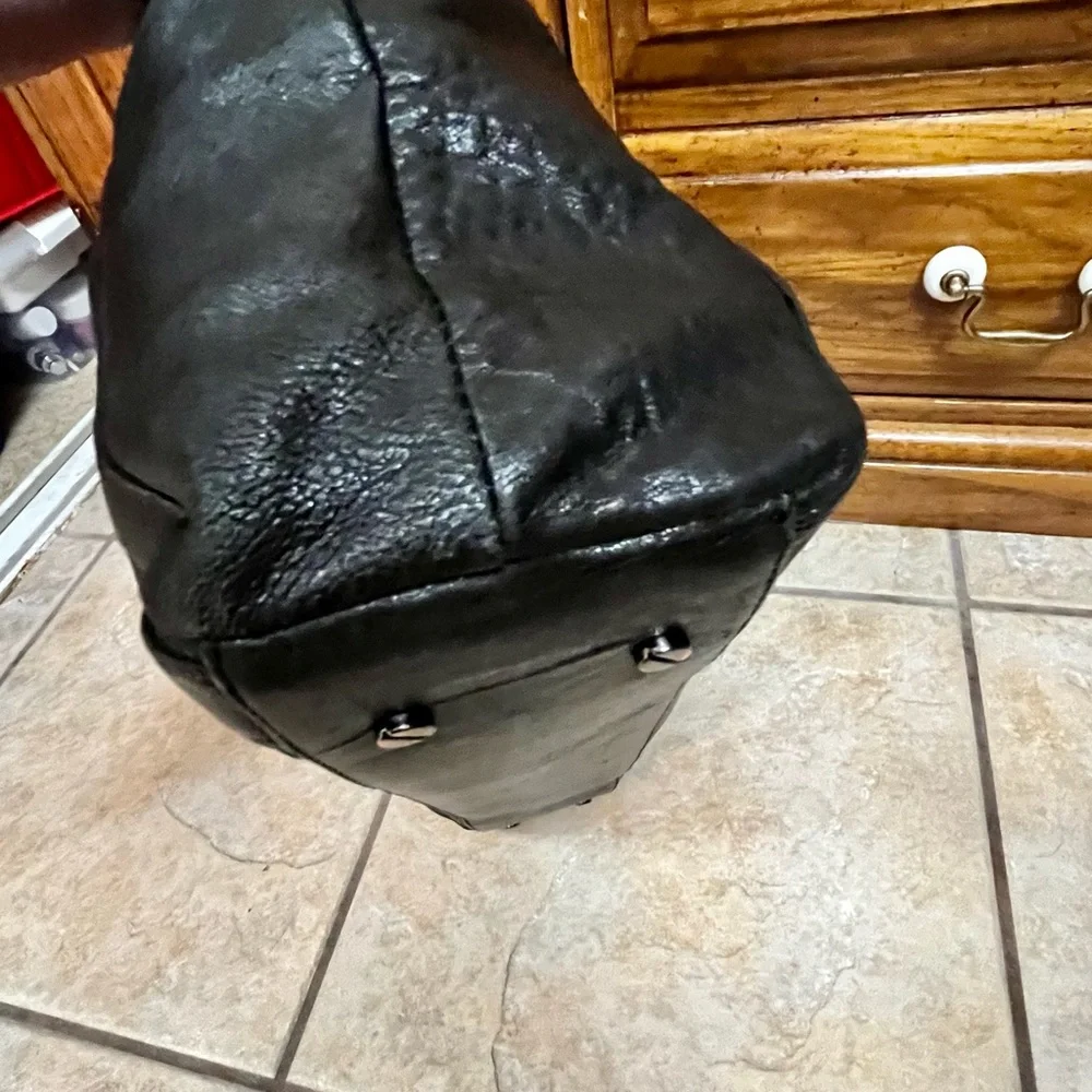 Authentic Tory Burch Tote - Picture 13 of 14